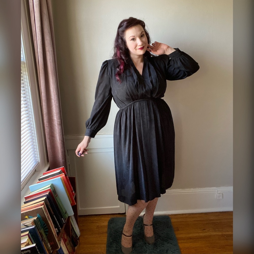 Leslie Fay black floral dress long sleeves